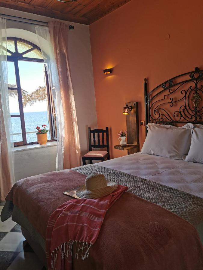 Terracotta Boutique Beach Studios Митимна Экстерьер фото